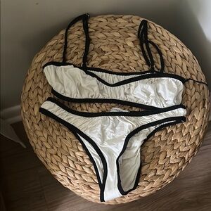 WeWoreWhat scrunch contrast bikini- never worn with tags